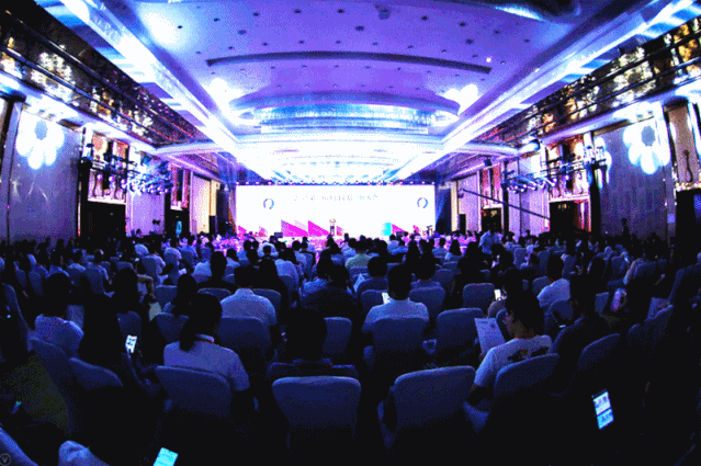 尊龙人生就是博首页荣膺2019十各人居板材品牌